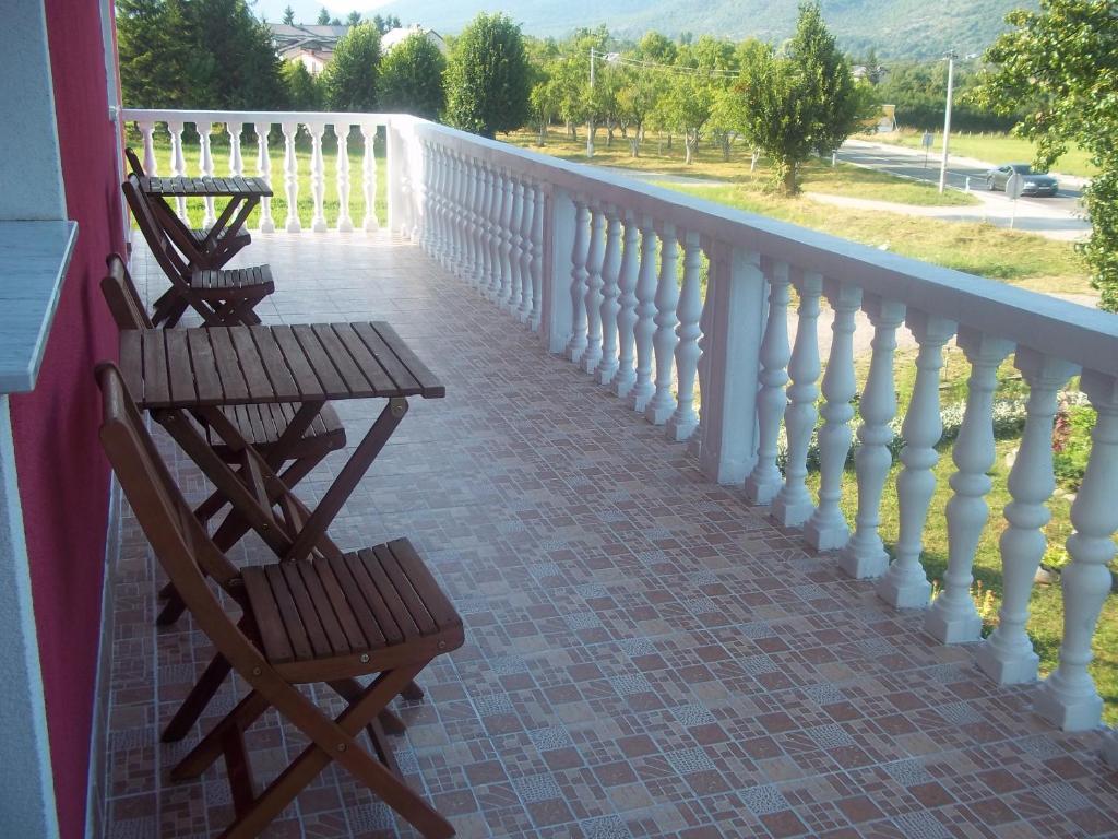 Hotel House Rapo Korenica Exterior foto